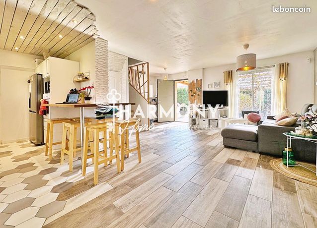 Maison 7 pièces 141 m²