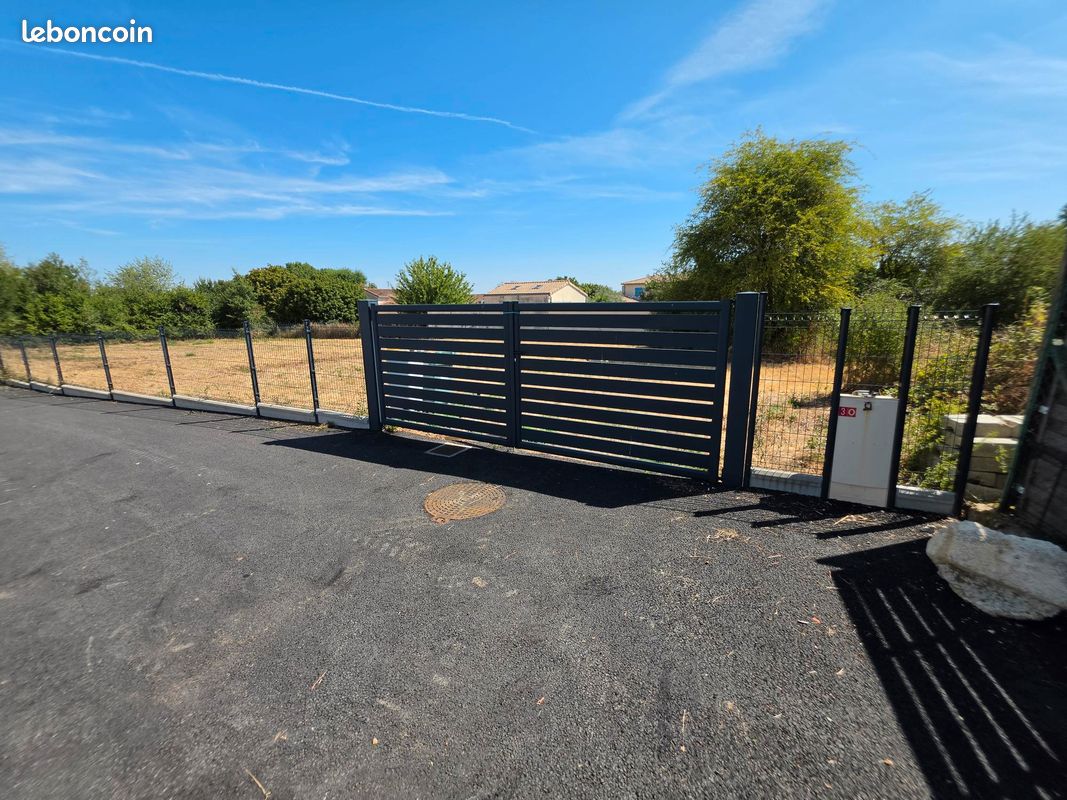 Terrain viabilise · à Vouneuil-sous-Biard · 79 000 €