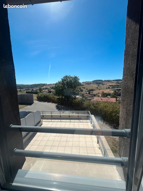 Appartement 3 pièces 71 m² · à Saint-Laurent-de-Chamousset · 71 m² · 812 €/mois