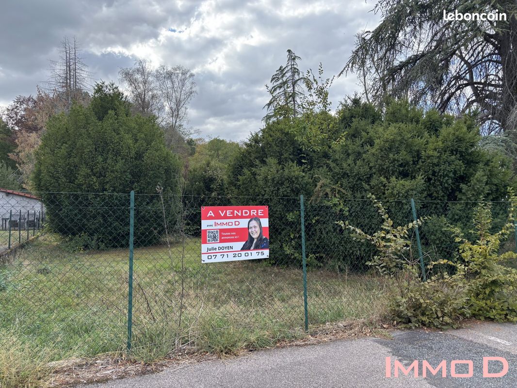 Terrain 1100 m² · à Thaon-les-Vosges · 1 100 m² · 70 000 €