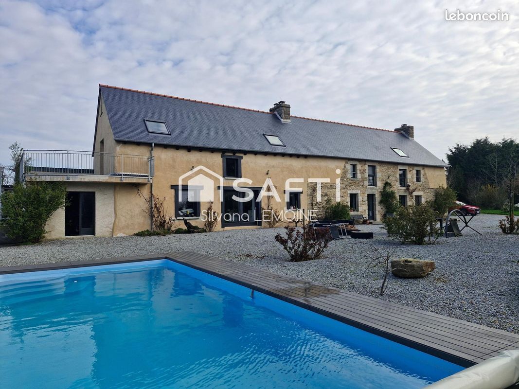 Maison 6 pièces 214 m² · à Ménéac · 214 m² · 349 500 €