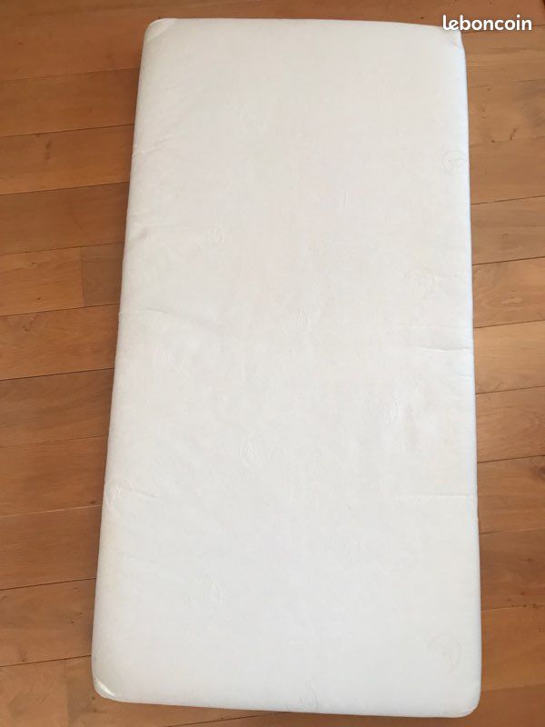 Matelas bébé (image 1)