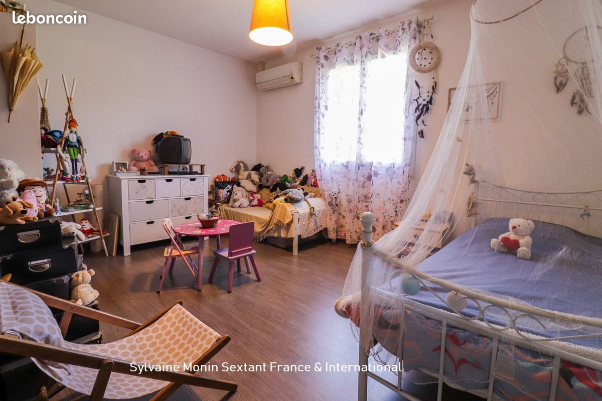 Propriété 8 pièces 238 m² (image 14)