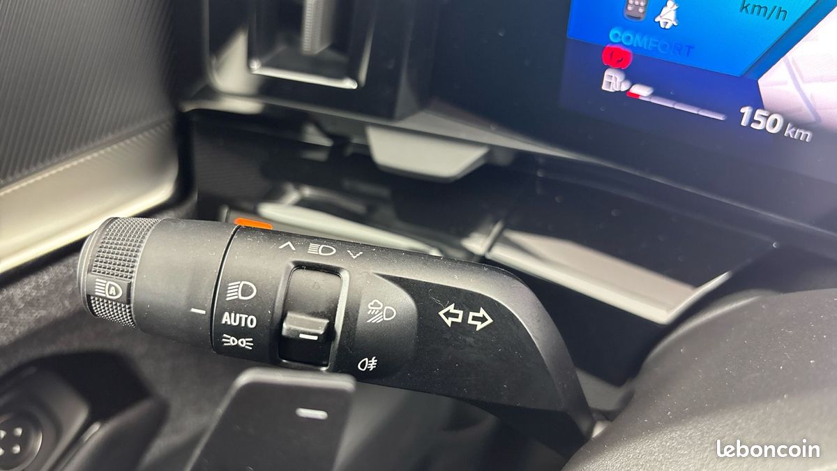 Renault espace e tech full hybrid 200 gsr2 techno (image 25)