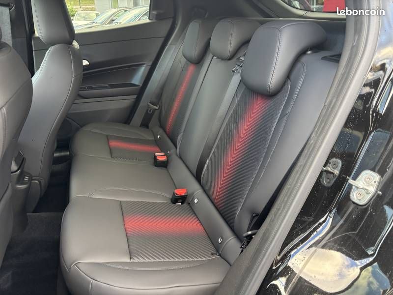 Alfa Romeo Junior 1.2 Ibrida 145 ch eDCT6 Speciale (image 10)