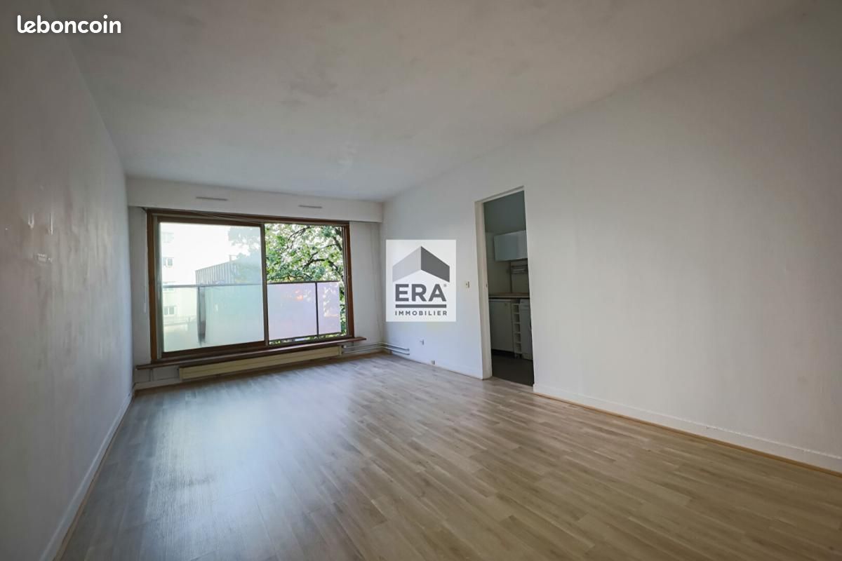 Appartement 1 pièce 33 m² · à Paris · 33 m² · 243 800 €