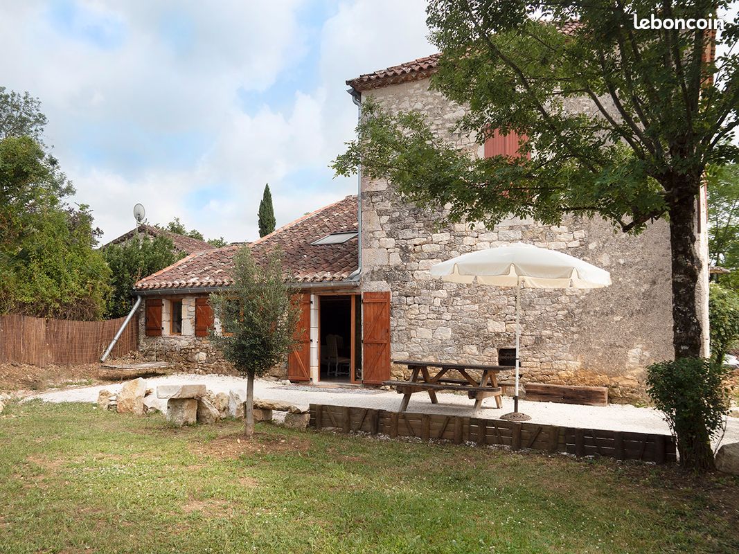 Maison 3 pièces 100 m² · à Carnac-Rouffiac · 100 m² · 710 €