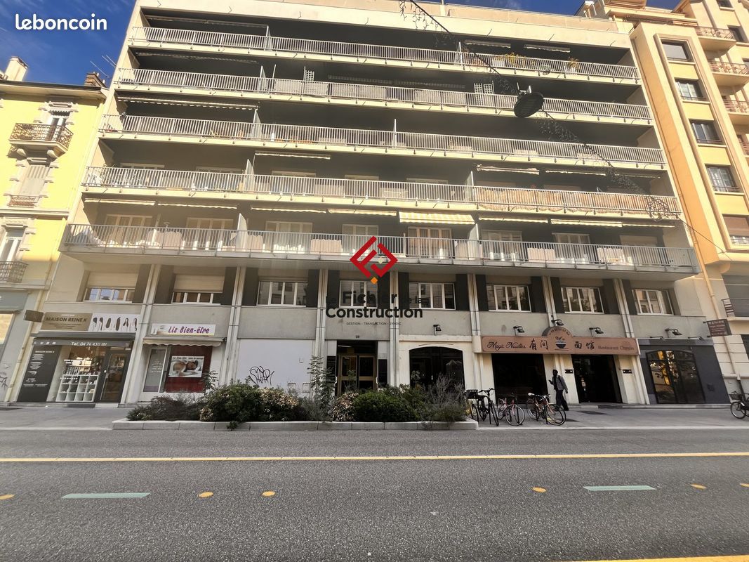 Appartement 11 pièces 259 m² · à Grenoble · 259 m² · 549 000 €