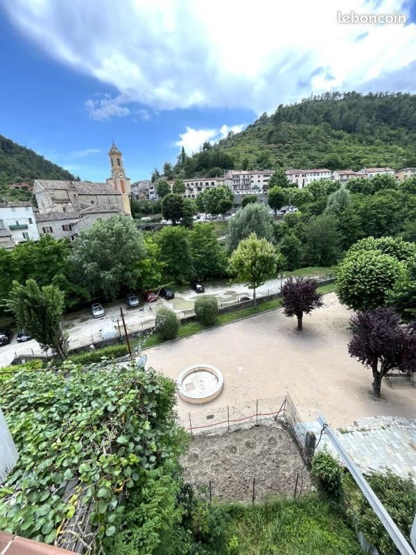 Appartement 2 pièces 31 m² · à L'Escarène · 31 m² · 600 €