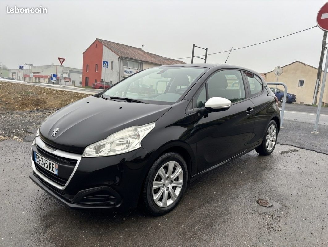 Peugeot 208 1.2 vti 68ch like 3p 2017 (image 1)