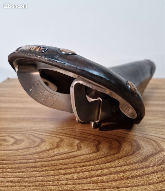 Selle De Vélo Colombie IDÉAL - Fabriqué En France - Cuir - Pour Singer Routens Rebour - Neuf