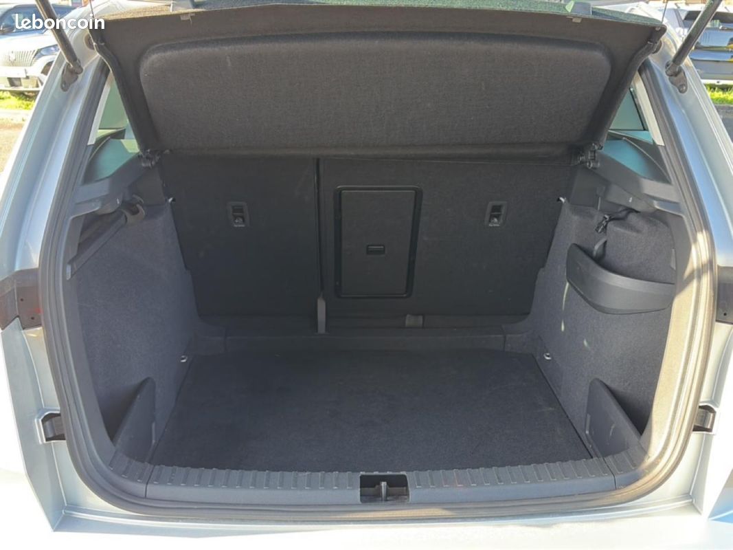 SKODA KAROQ 1.5 tsi 150 selection dsg7 (image 29)