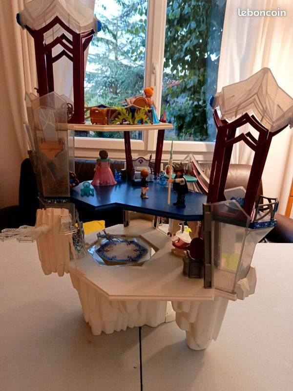 Playmobil le grand château de cristal, reine des neiges (image 2)