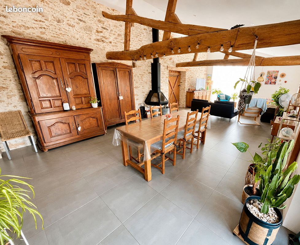Maison 6 pièces 194 m² · à Bellevigne-en-Layon · 194 m² · 299 860 €