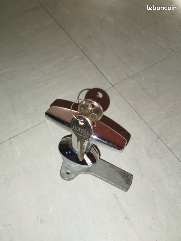 Serrure sur poignée avec 2 clés (image 1)