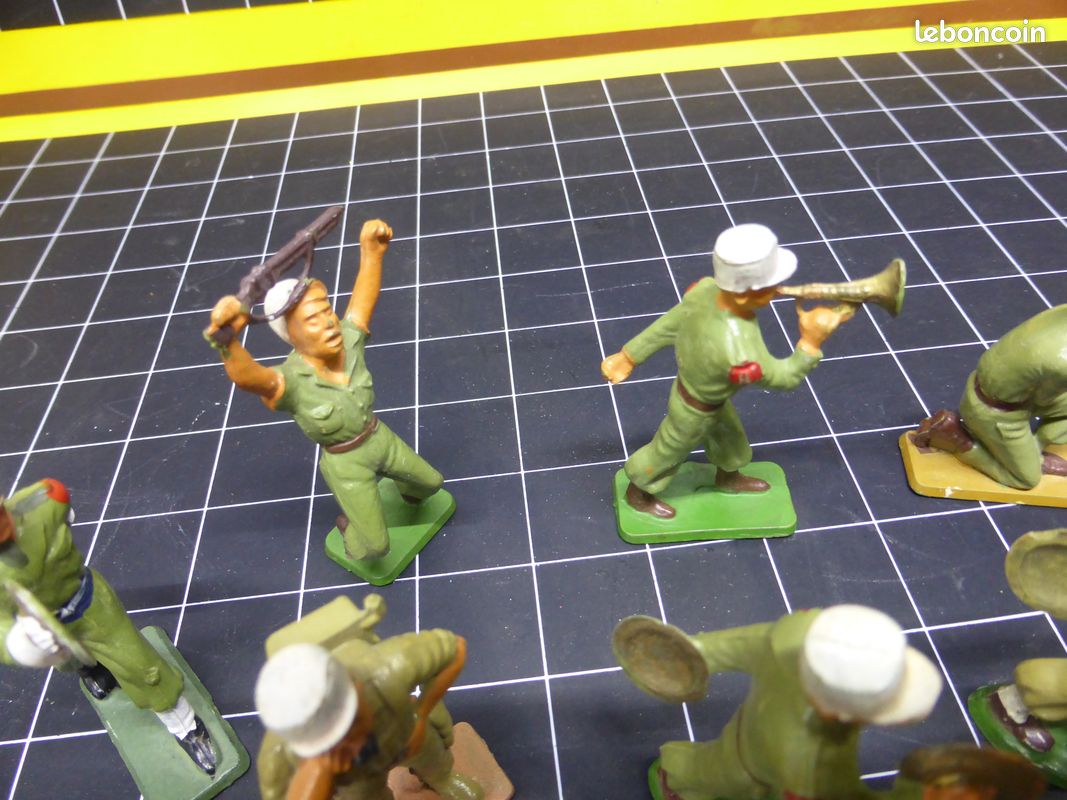 Soldat Starlux Légion Etrangère Mitrailleuse Et Servants - 1:32 (60mm) - France