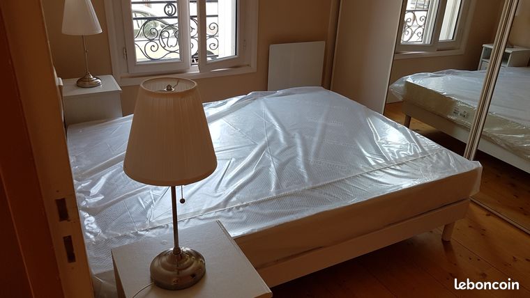 Echoppe meublée à louer 990 Euros — 2
