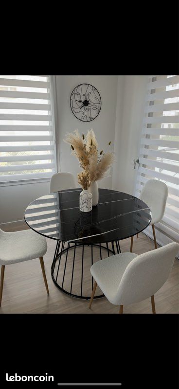 Table à manger imitation marbre (image 1)