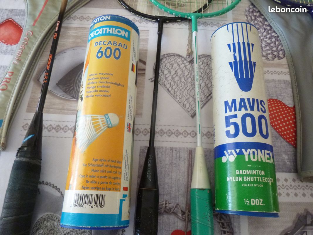 Lot De 2 Raquettes De Badminton Decathlon Avec Volants Et Protection - Occasion