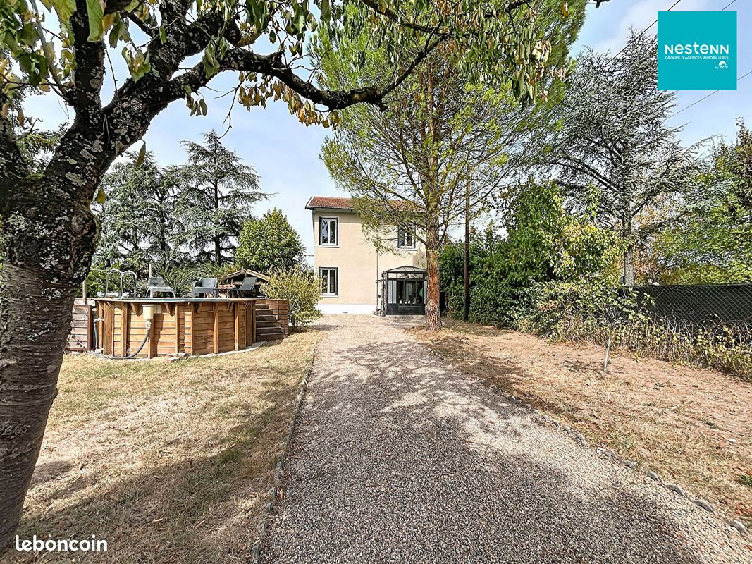 Maison 6 pièces 109 m² · à Montrond-les-Bains · 109 m² · 249 000 €
