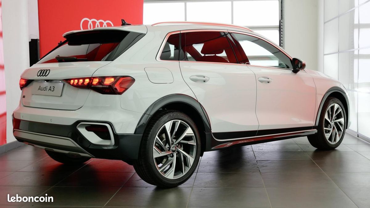 Audi A3 ALLSTREET TFSI Mild Hybrid 150 S tronic 7 Avus (image 16)