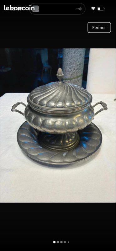 Soupière en étain (image 2)
