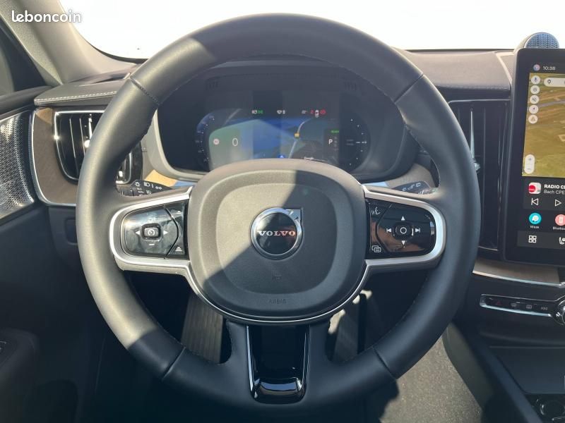 Volvo XC60 T6 Hybride Rechargeable 350ch Ultra Style Dark Geartronic 8 AWD (image 20)