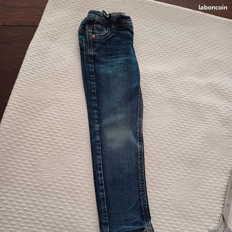 Pantalon garçon 3ans (image 1)