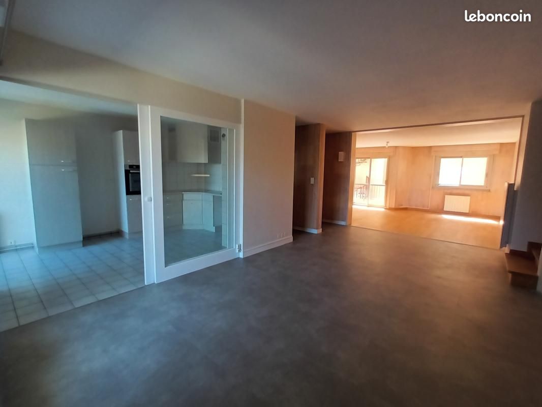 Appartement 6 pièces 121 m² · à Rodez · 121 m² · 1 140 €/mois