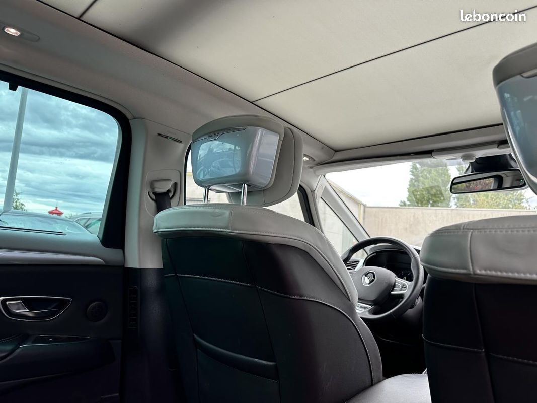 Renault espace v 1.6 tce 200 energy initiale paris edc 7pl (image 25)