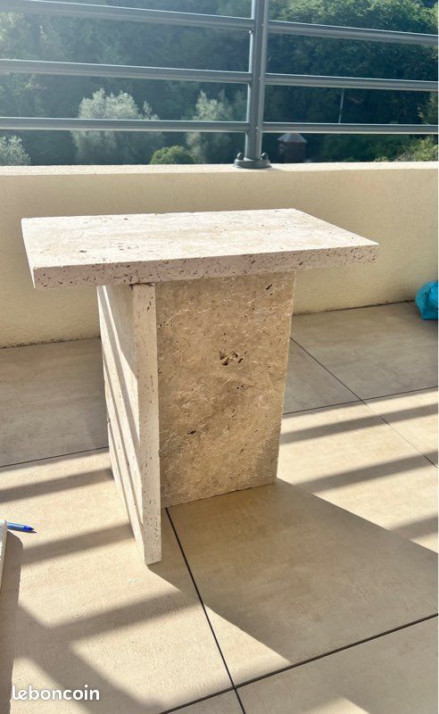 Table travertin (image 1)