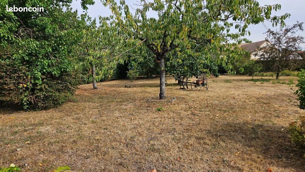 Terrain 200 m² · à La Suze-sur-Sarthe · 200 m² · 65 200 €