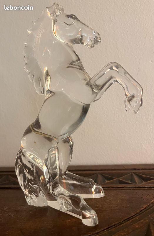 Support rembourré cheval cuir pierre cristal transparent blanc 6 mm