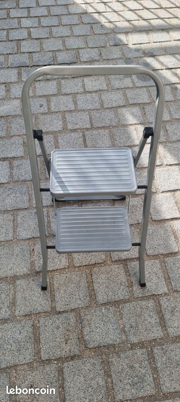 Escabeau 80 cm (image 1)