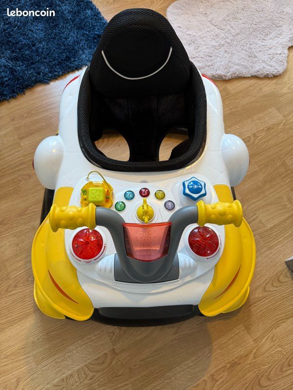 Trotteur scooter noir/ jaune aubert Équipement bébé