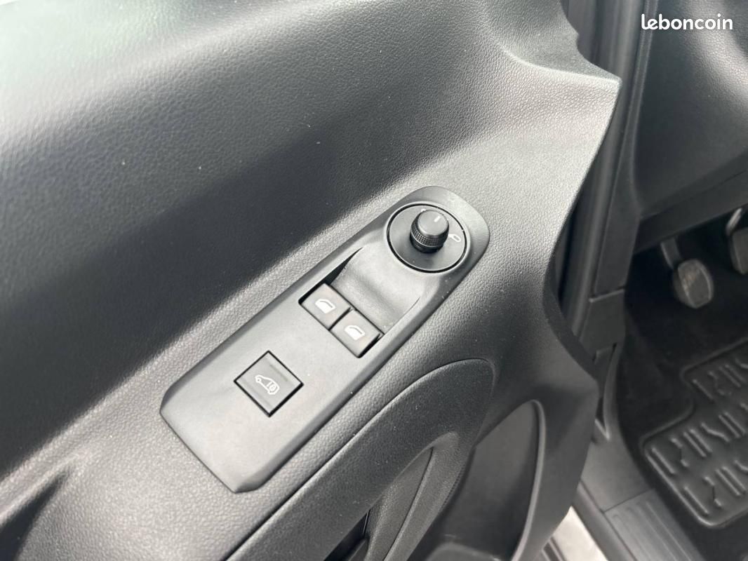Citroën Berlingo VAN M 650 BLUEHDI 130 S&S BVM6 (image 18)