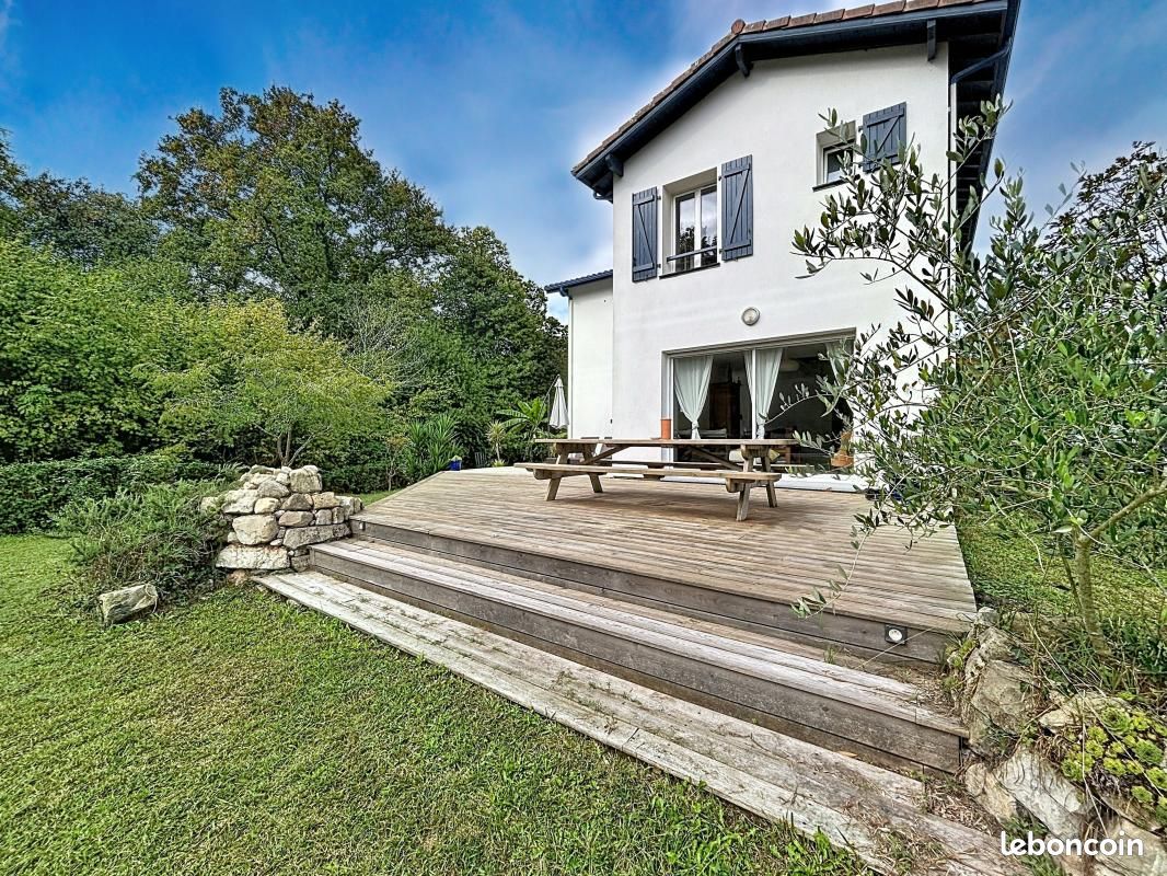 Maison 5 pièces 148 m² · à Bayonne · 148 m² · 693 000 €