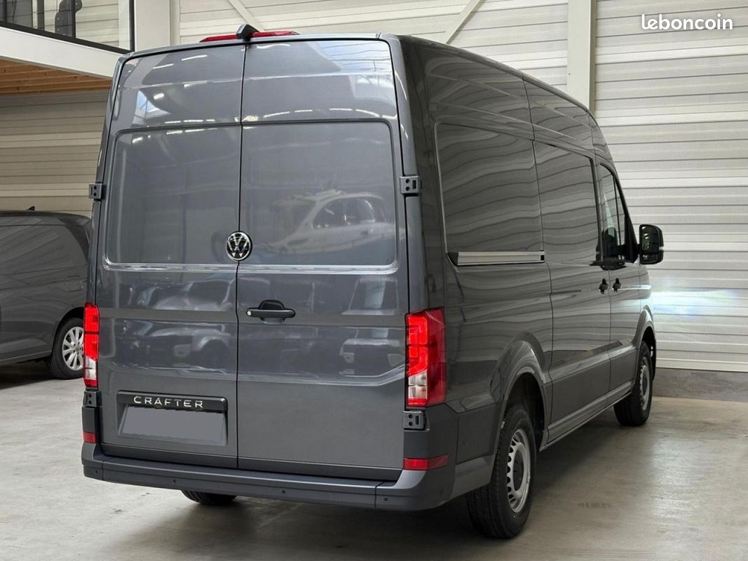 Volkswagen crafter ii (2) fourgon van 2.0 tdi 177 business l3h3 35 bva8 attelage / camera / plancher bois (image 3)