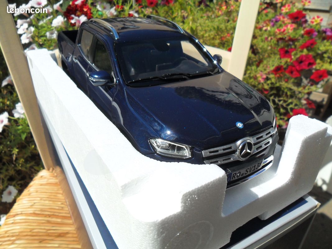 NOREV 1/18 Mercedes-Benz Classe X – Bleu Métal – Modèle Occasion Comme Neuf Sous Boîte