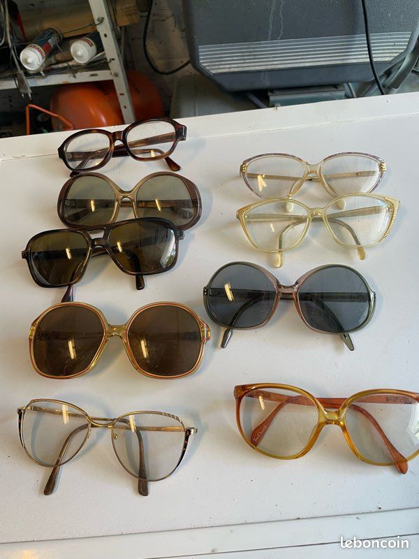 Vend, lunettes de soleil pour femmes 1,50 Pièces (image 1)