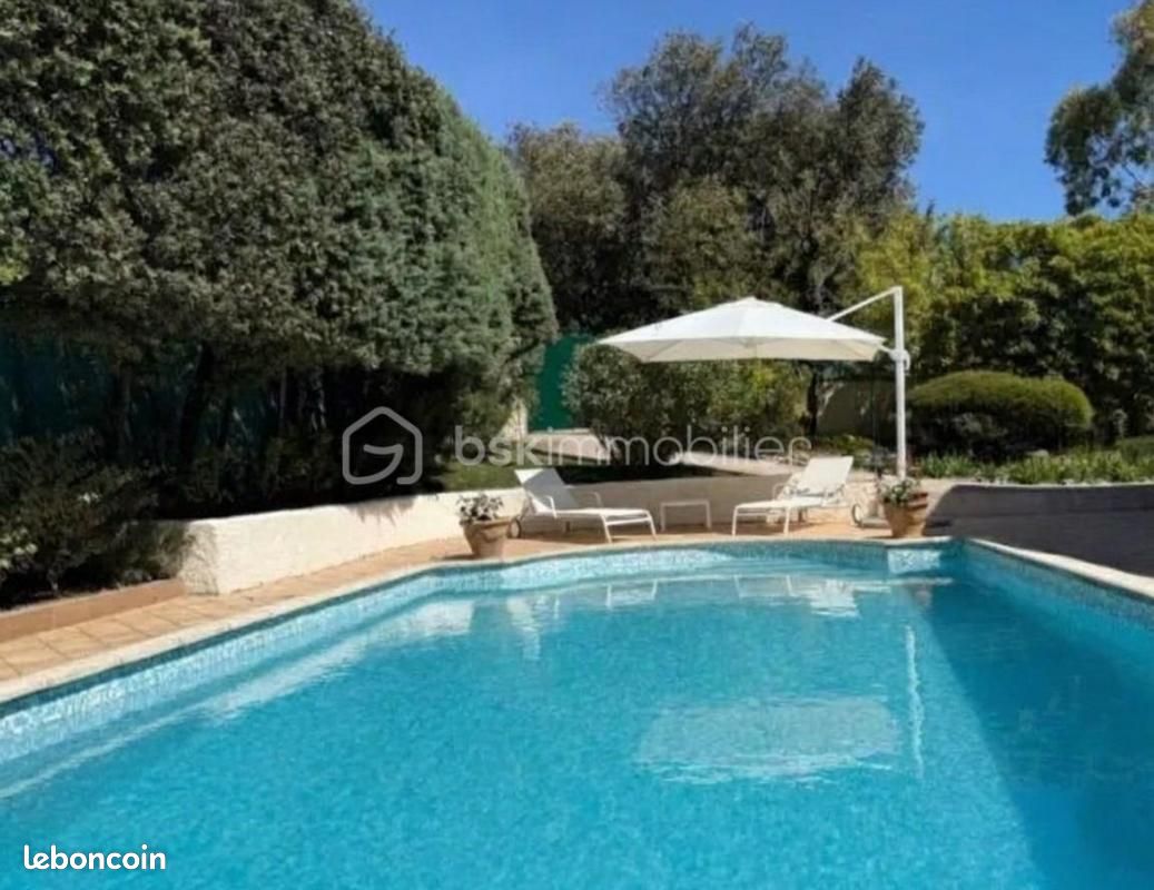 Maison 6 pièces 182 m² · à Saint-Gély-du-Fesc · 182 m² · 720 000 €