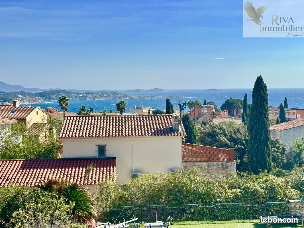 Terrain 1700 m² · à Bandol · 1 700 m² · 1 790 000 €