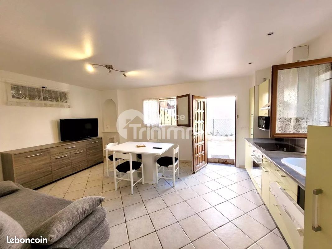 Appartement 2 pièces 38 m² · à La Trinité · 38 m² · 850 €/mois