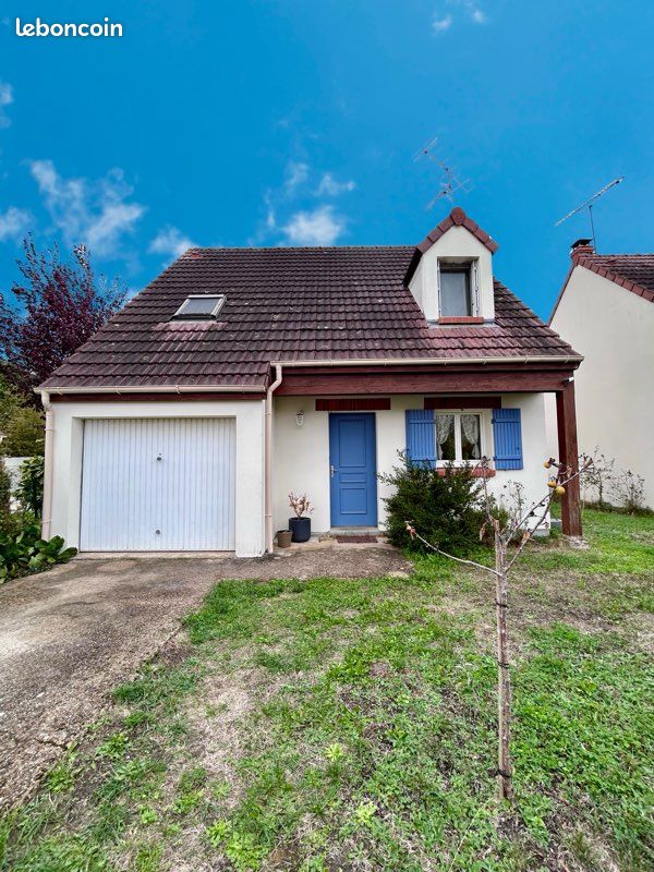 Maison 4 pièces 94 m² · à Fleury-les-Aubrais · 94 m² · 240 000 €