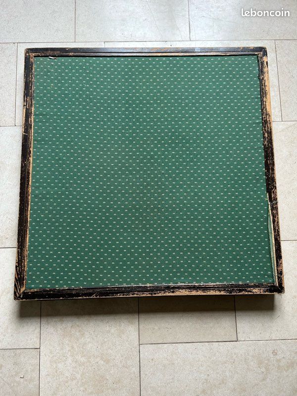 Table de jeux pliante ancienne Le Meuble Geisha – années 1930-1950 – bois massif (image 1)