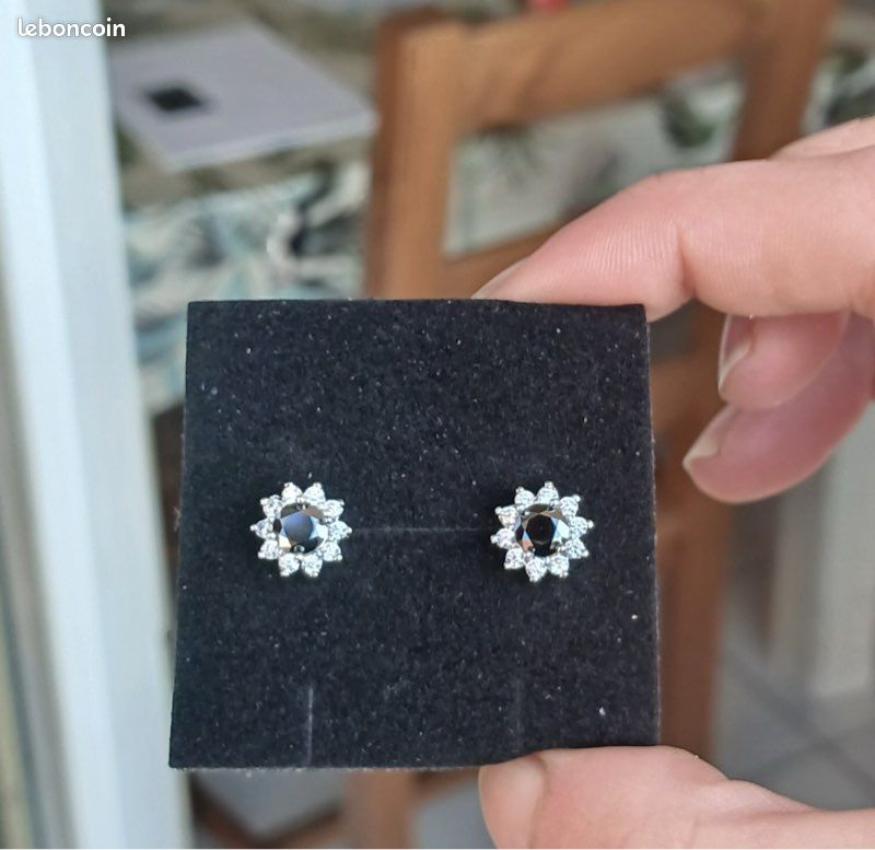 Boucles d’oreilles en argent plaqué or avec diamants de moissonite et certificat gra (image 4)