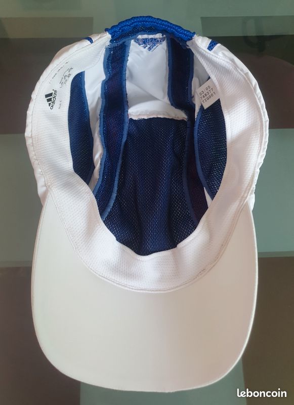 Casquette Running Adidas en Tissu Technique Respirant Bleu Blanc Rouge, Fitted Taille L, Vintage Y2K (image 7)