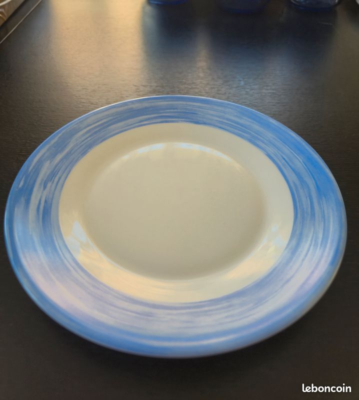 Service assiettes (image 8)