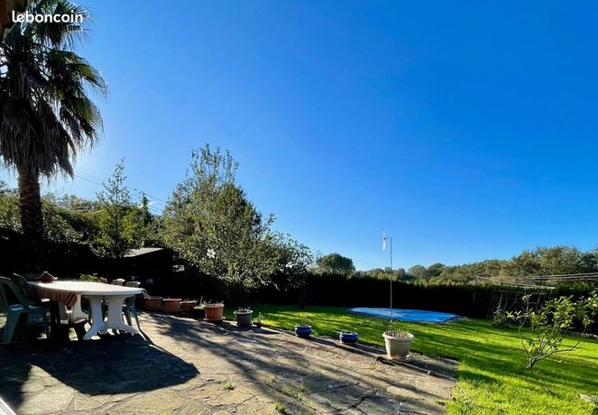 Villa 12 pièces 255 m²