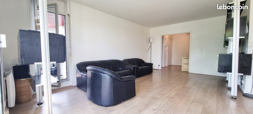 Appartement 4 pièces 88 m² · à Saint-Cloud · 88 m² · 2 220 €